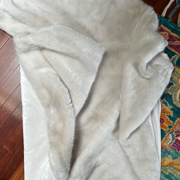 Faux lux fur lined throw